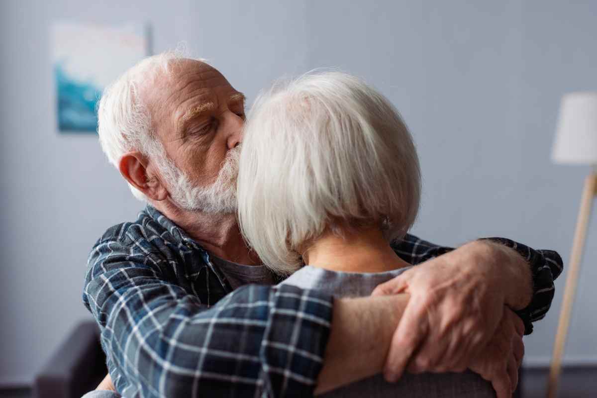 Alzheimer, 7 campanelli d’allarme che il neurologo raccomanda di osservare