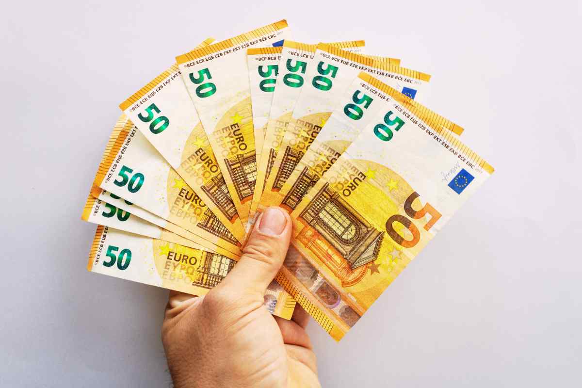 50 euro falsi ovunque: il trucco infallibile che ti evita problemi