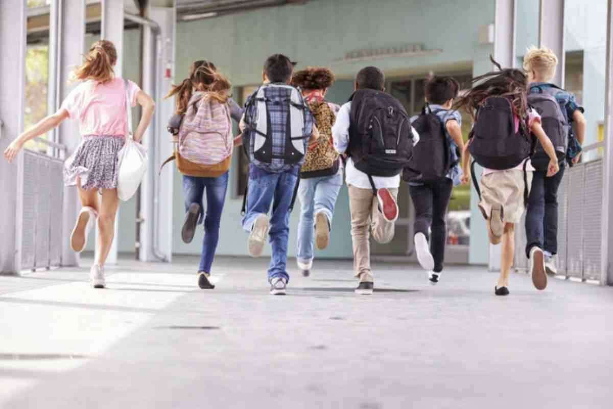 A febbraio 2026, la diffusione dell’intelligenza artificiale nelle scuole italiane è ormai una realtà consolidata,