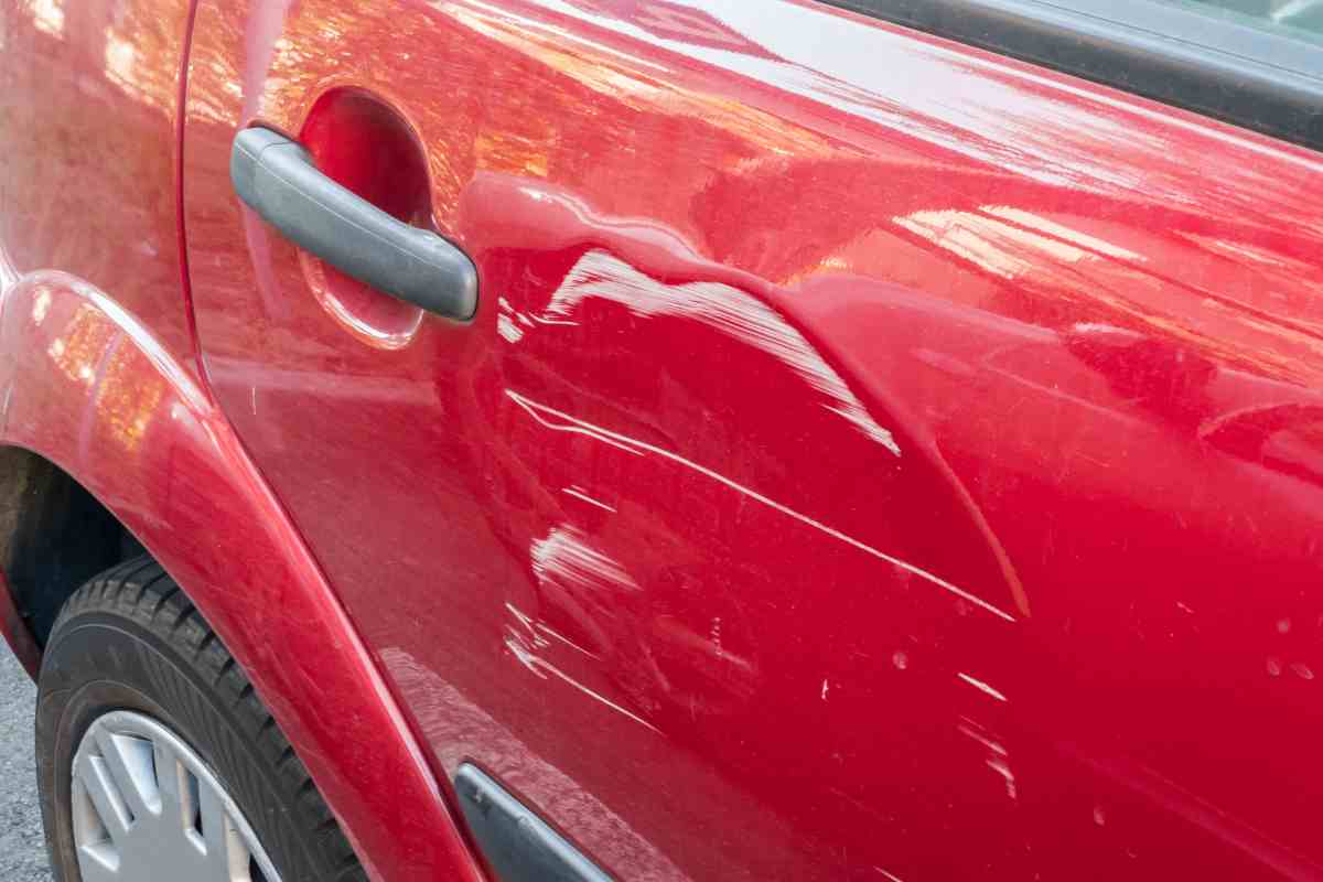 Preside punisce dipendente e lui risponde così