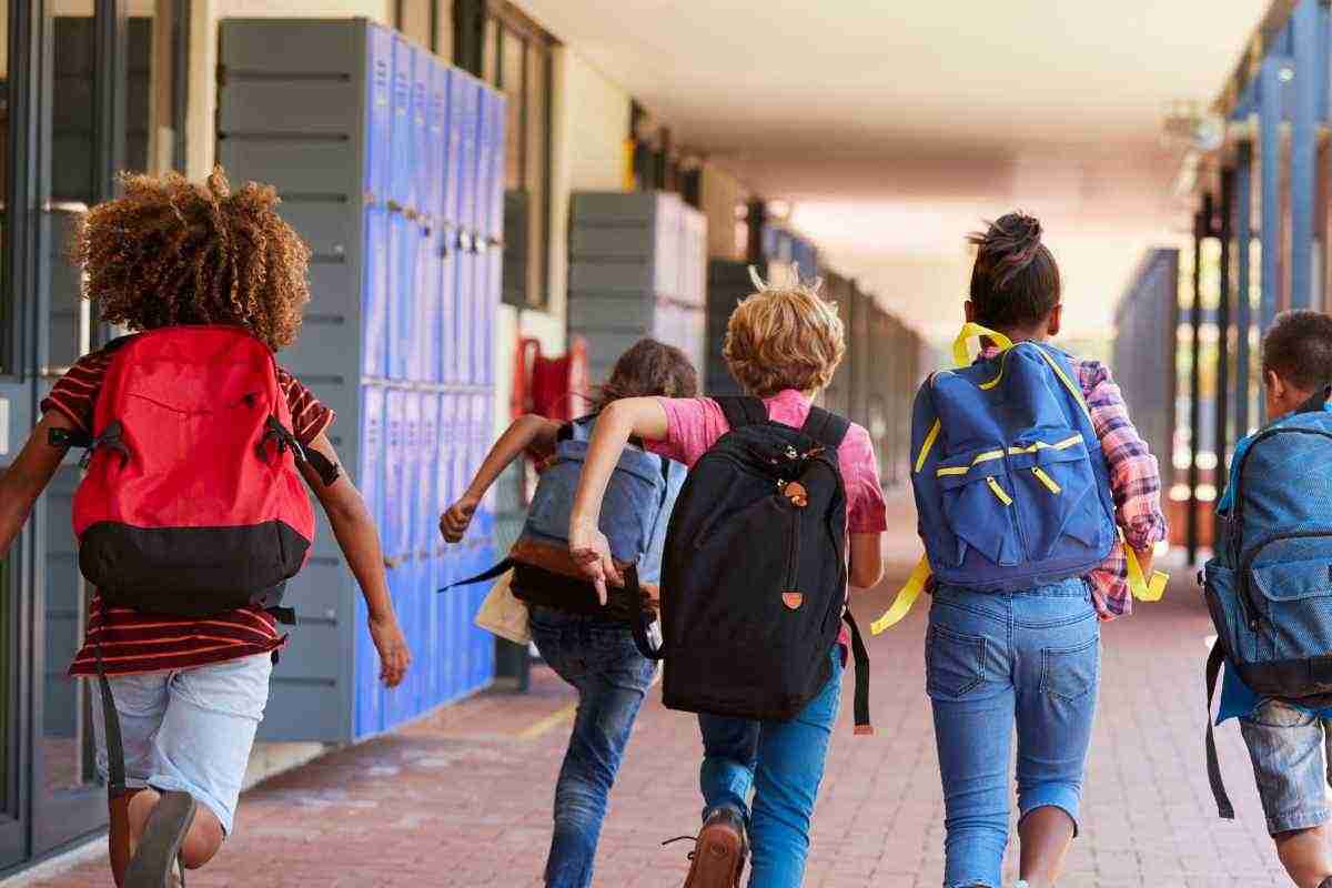Allarme sicurezza scolastica, genitori rifiutano la scuola per tutelare i figli, tutti i dettagli